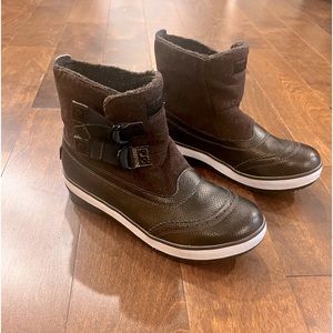 UGG Australia Marrais Waterproof Winter Brown Boots, Women’s Size 10